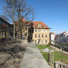 Bild zu VHS-Führung durch die Künstlerhausgebäude. Copyright: Foto: Villa Concordia